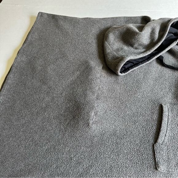 Cuddl Duds Fleece Poncho Shawl Wrap Cape Hooded Kangaroo Pocket Gray Women's S/M - Picture 8 of 12